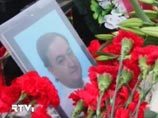 По версии следствия, Кратов ненадлежащим образом исполнял свои должностные обязанности по обеспечению медицинской помощи арестантам. "В результате в 2009 году это повлекло смерть Сергея Магнитского, содержащегося под стражей" По версии следствия, Кратов ненадлежащим образом исполнял свои должностные обязанности по обеспечению медицинской помощи арестантам. "В результате в 2009 году это повлекло смерть Сергея Магнитского, содержащегося под стражей"