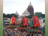 В Индии начался праздник Шествия колесниц (ВИДЕО)