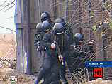 Переполох в Казахстане: с вертолетом штурмовали бандитов, обидевших таксиста Переполох в Казахстане: с вертолетом штурмовали бандитов, обидевших таксиста