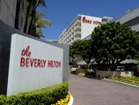 Церемония Emmy омрачилась двумя трупами в Beverly Hilton, где умерла Уитни Хьюстон Церемония Emmy омрачилась двумя трупами в Beverly Hilton, где умерла Уитни Хьюстон