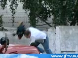 В Москве охрана горевшего склада с бамбуком напала на съемочную группу Первого канала В Москве охрана горевшего склада с бамбуком напала на съемочную группу Первого канала