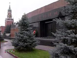 Женщину, спасавшую Россию от конца света, забрали за общение с духами у Мавзолея Женщину, спасавшую Россию от конца света, забрали за общение с духами у Мавзолея