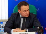 Один из авторов, депутат-единоросс Александр Сидякин, с подачи которого недавно был принят скандальный закон о митингах, заверял журналистов в пятницу, поправки "никоим образом не запрещают деятельность и не ущемляют в правах неправительственные организац Один из авторов, депутат-единоросс Александр Сидякин, с подачи которого недавно был принят скандальный закон о митингах, заверял журналистов в пятницу, поправки "никоим образом не запрещают деятельность и не ущемляют в правах неправительственные организац