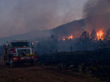 Лесные пожары превратили запад США в зону бедствия. Пламя подбирается к газовым скважинам