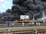 В Подольске горит склад с краской: пожар локализовали авиация и поезд