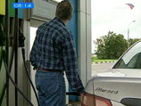 Нефтяники собирают дань с россиян: на фоне резко дешевеющей нефти бензин в стране подорожал на 2% Нефтяники собирают дань с россиян: на фоне резко дешевеющей нефти бензин в стране подорожал на 2%