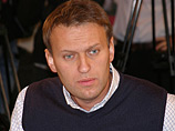 Как пояснил Навальный, он знает Белых "стопицот лет", у них много было "различных финансово-деловых взаимоотношений" и "все они совершенно легальны и, по большей части, многократно описаны в СМИ"