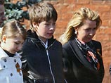 Сын премьер-министра РФ Дмитрия Медведева Илья, закончивший в этом году школу, подал документы на поступление в несколько российских вузов. Об этом сообщает РИА "Новости" со ссылкой на пресс-секретаря главы правительства Наталью Тимакову Сын премьер-министра РФ Дмитрия Медведева Илья, закончивший в этом году школу, подал документы на поступление в несколько российских вузов. Об этом сообщает РИА "Новости" со ссылкой на пресс-секретаря главы правительства Наталью Тимакову