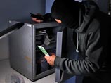 В Москве грабители с пистолетом ворвались в отделение "Почты России" и похитили 60 тысяч рублей В Москве грабители с пистолетом ворвались в отделение "Почты России" и похитили 60 тысяч рублей