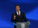 Премьер-министр Дмитрий Медведев возглавивший "Единую Россию" вскоре после сложения президентских полномочий, фактически так и не стал партийным лидером