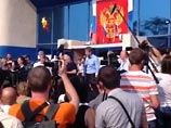 Губернатор Краснодарского края Александр Ткачев настаивает, что наводнение, унесшее в ночь на 7 июля свыше 170 жизней, было абсолютной неожиданностью, и что для предотвращения катастрофы ничего нельзя было сделать Губернатор Краснодарского края Александр Ткачев настаивает, что наводнение, унесшее в ночь на 7 июля свыше 170 жизней, было абсолютной неожиданностью, и что для предотвращения катастрофы ничего нельзя было сделать