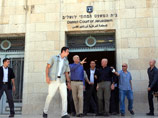 Израильского экс-премьера Ольмерта признали виновным в обмане общества, но оправдали по делам о коррупции