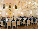 Президентская комиссия создана для того, подчеркнул глава государства, чтобы "в этой важнейшей отрасли российской экономики скоординировать наши общие усилия