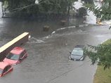 Буря в Москве: есть жертвы, затопило много улиц (ВИДЕО)