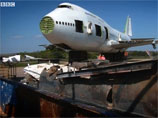 Boeing-747 за три минуты превращается в груду металлолома