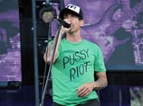 Солист Red Hot Chili Peppers в Петербурге вышел на сцену в футболке Pussy Riot