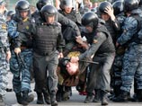 МВД наказало полицейских, прятавших жетоны 6 мая на Болотной площади МВД наказало полицейских, прятавших жетоны 6 мая на Болотной площади