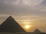 Пирамиды в районе Гизы
