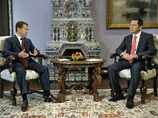 Медведев советует Киргизии вернуть долги России