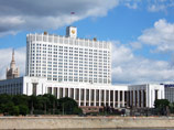 В правительстве раскритиковали идею легализовать в России короткоствольное огнестрельное оружие, высказанную накануне вице-спикером Совета Федерации Александром Торшиным В правительстве раскритиковали идею легализовать в России короткоствольное огнестрельное оружие, высказанную накануне вице-спикером Совета Федерации Александром Торшиным