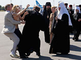 Активистку Femen, оголившуюся перед Патриархом, посадили на 15 суток Активистку Femen, оголившуюся перед Патриархом, посадили на 15 суток
