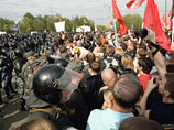 По версии следствия, в ходе митинга на Болотной Полихович "вырывал задержанных у сотрудников правоохранительных органов, а также применял насилие в отношении них"