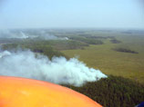 На лесные пожары в Томской области авиацией сброшено более 3 тыс тонн воды