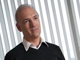 "Apple ведет переговоры как диктатор, говоря: "Делайте, как мы говорим, иначе не получите iPhone. Такая высокомерность по отношению к своим партнерам никогда не окупится на крупных рынках", - заявил вице-президент МТС по маркетингу Василь Лацанич "Apple ведет переговоры как диктатор, говоря: "Делайте, как мы говорим, иначе не получите iPhone. Такая высокомерность по отношению к своим партнерам никогда не окупится на крупных рынках", - заявил вице-президент МТС по маркетингу Василь Лацанич