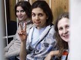 В Хамовническом суде Москвы завершился второй день рассмотрения дела Pussy Riot по существу В Хамовническом суде Москвы завершился второй день рассмотрения дела Pussy Riot по существу