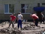 Совершив несколько поездок в пострадавший от сильнейшего наводнения Крымск, члены Общественной палаты пришли к выводу, что большинство звонков, поступивших на "горячую линию", были сделаны желающими нажиться на трагедии и незаконно получить компенсацию