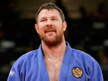 Трехкратный чемпион мира по дзюдо россиянин Александр Михайлин вышел в финал олимпийского турнира в весовой категории свыше 100 кг, выиграв полуфинальную схватку у немца Андреса Тольцера Трехкратный чемпион мира по дзюдо россиянин Александр Михайлин вышел в финал олимпийского турнира в весовой категории свыше 100 кг, выиграв полуфинальную схватку у немца Андреса Тольцера