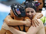 Пловчихи США взяли золото в комбинированной эстафете, россиянки - четвертые
