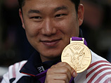 Кореец Чжин Чжонго снова выиграл золото в стрельбе из пистолета