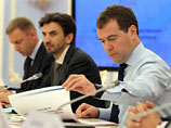 На встрече Дмитрия Медведева с экспертами Открытого правительства премьеру были представлены соображения экспертов Высшей школы экономики относительно основных направлений бюджетной политики на 2013-2015 годы (ОНБП)