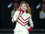 Мадонна в Москве начала концерт почти с трехчасовым опозданием. И вступилась за Pussy Riot