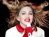 Мадонна в Москве спела в маске Pussy Riot и унизила Киркорова со товарищи (ВИДЕО)