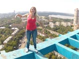 "Сумасшедшие русские" вновь покоряют Запад. На этот раз - блондинка над пропастью (ВИДЕО) "Сумасшедшие русские" вновь покоряют Запад. На этот раз - блондинка над пропастью (ВИДЕО)