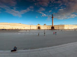 Дворцовую площадь Петербурга, где когда-то пела Мадонна, окропят святой водой