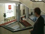 Как оказалось, депутаты даже неоппозиционных фракций "чувствуют ветра" перемен. Впрочем, для тех, кто пожелает сохранить нажитое за границей, похоже, остается достаточно "лазеек" в законодательстве Как оказалось, депутаты даже неоппозиционных фракций "чувствуют ветра" перемен. Впрочем, для тех, кто пожелает сохранить нажитое за границей, похоже, остается достаточно "лазеек" в законодательстве