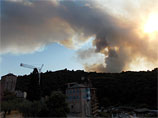 Лесной пожар на Афоне уничтожил более 2000 га леса, огонь угрожает монастырю