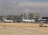 В последние дни в ряде итальянских аэропортов, в том числе в римском международном аэропорту Фьюмичино, рейсы Wind Jet неоднократно отменялись или задерживались на длительное время