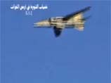 В Сирии повстанцы заявили об уничтожении самолета правительственных войск, в качестве доказательства выложив видеозапись, на котором в небе вспыхивает истребитель