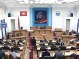Премьера Киргизии обвиняют в получении взятки породистым скакуном ценой миллион долларов Премьера Киргизии обвиняют в получении взятки породистым скакуном ценой миллион долларов
