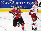 Молодые российские хоккеисты проиграли канадцам "Суперсерию-2012"