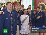 Российским олимпийцам в Кремле вручили ордена за медали Олимпиады Российским олимпийцам в Кремле вручили ордена за медали Олимпиады