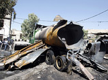 Цистерна с мазутом взорвалась поблизости от гаража и помещений Генштаба Сирийской армии на спуске к набережной реки Барада в центральной части Дамаска
