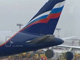 Самолет "Аэрофлота", выполнявший трансатлантический рейс из Нью-Йорка а Москву, вынужденно приземлился в Исландии из-за сообщения анонима о бомбе на борту