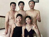 Несколько высокопоставленных китайских чиновников были с позором изгнаны из рядов коммунистической партии КНР после того, как в интернет попали их фотографии, на которых они занимаются групповым сексом