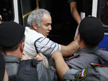 Полиция: Каспаров укусил прапорщика, дело готовят для Следственного комитета