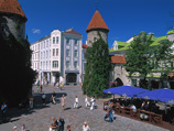 В Эстонии сотрудник посольства РФ оказался втянутым в драку в баре Cathouse на площади Виру (Viru) в центре Таллина